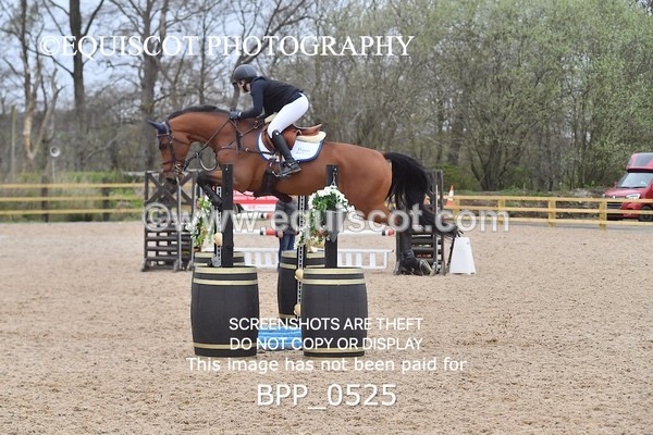 BPP_0525 - CLASS 4 FRI Senior Newcomers/ 1.10m Open