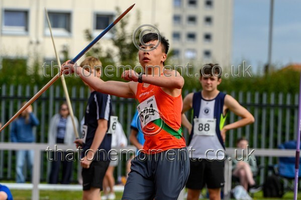 Age25SAT-925891 - Field Male