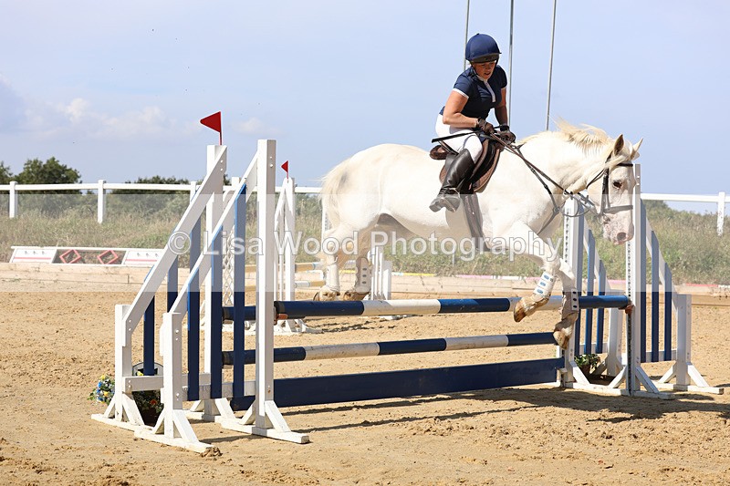 3E7A1355 - Class 9: 80cm Senior