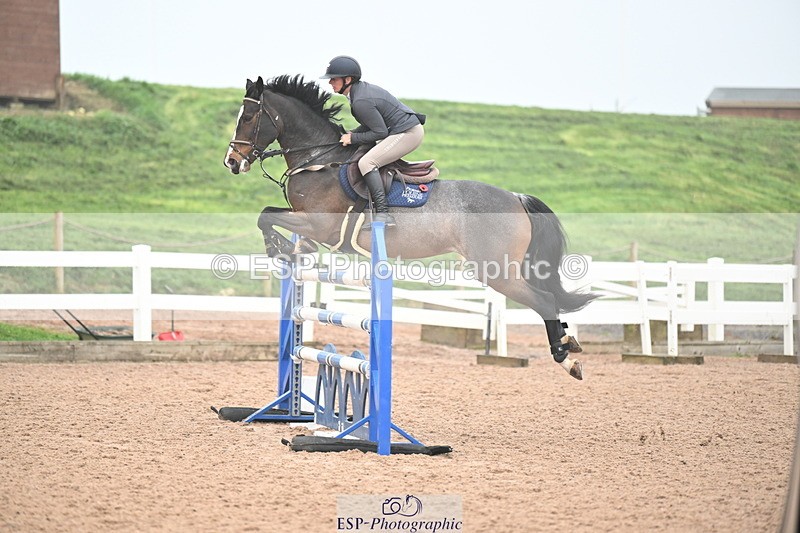 241102A-123509-04589 - SAT Cls 15 Foxhunter and 1.20m Open