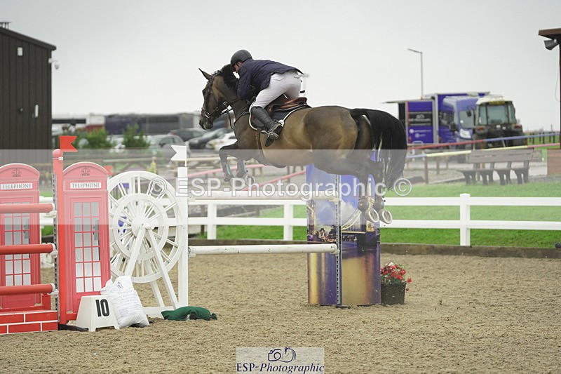 230722A-143002-09715 - Cls 23, 1 Star Gold 1.30m