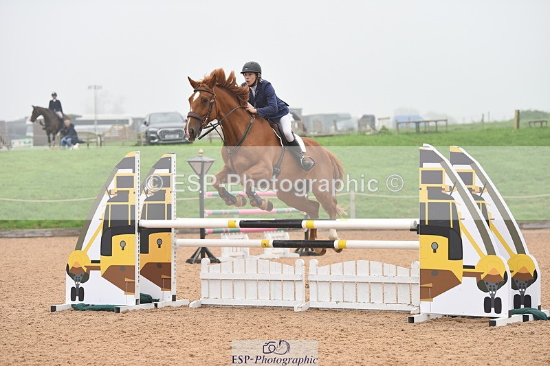 230916A-170300-05733 - Cls 19 Snr 1.10m Derby