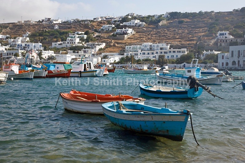 YR6M1270  (RM) - Worldwide