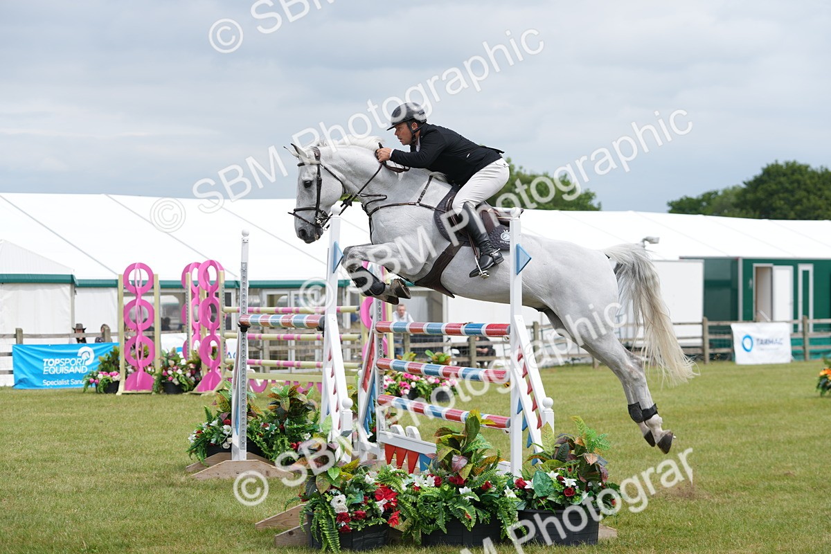 SBM_06526 - Class 202 - National 1.40m Open