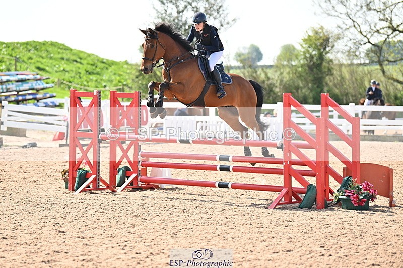 240509A-100544-00352 - Cls 1 British Novice and 90cm Open