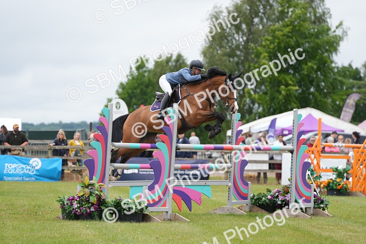 SBM_03354 - Class 201 - British Horse Feeds Speedi Beet Horse of the Year Show Grade  C