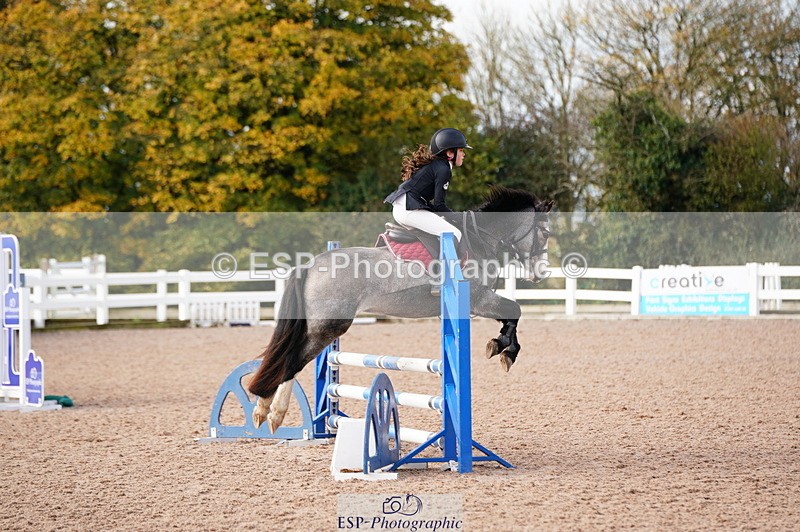 241027A-102048-02069 - SUN Cls 4 Pony British Novice and 80cm