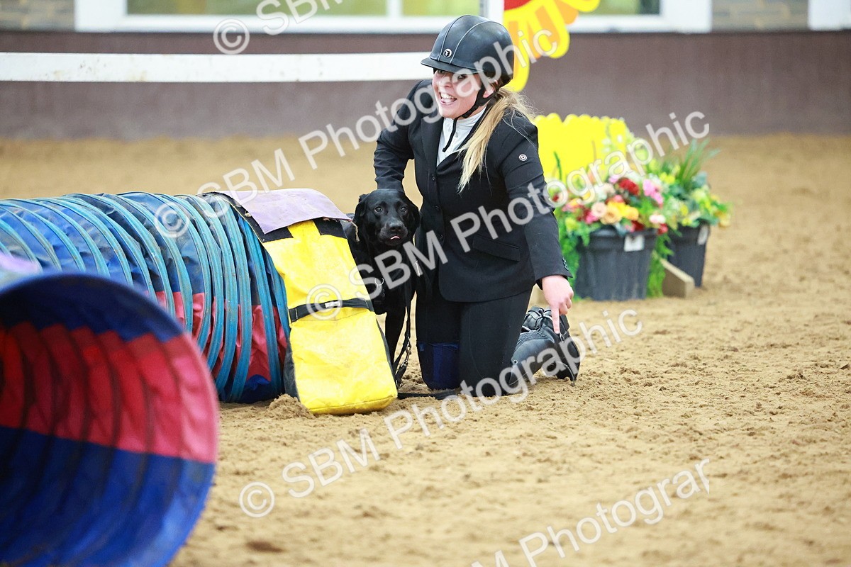 SBM_002449 - Class 3 - Horse & Hound (60cm)