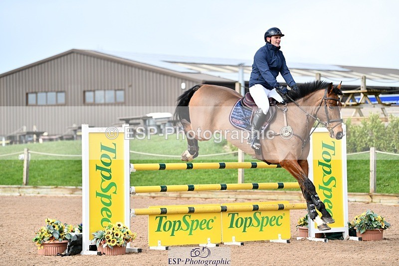 260313-124408-01584 - Cls 3 + 4 Snr Foxhunter and 1.20m Open