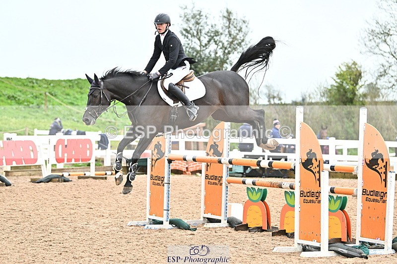 240501A-121743-00581 - Cls 7 Snr Newcomers and 1.10m Open