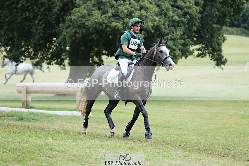 240825X-180025-38458 - 80cm XC 17.30 to End