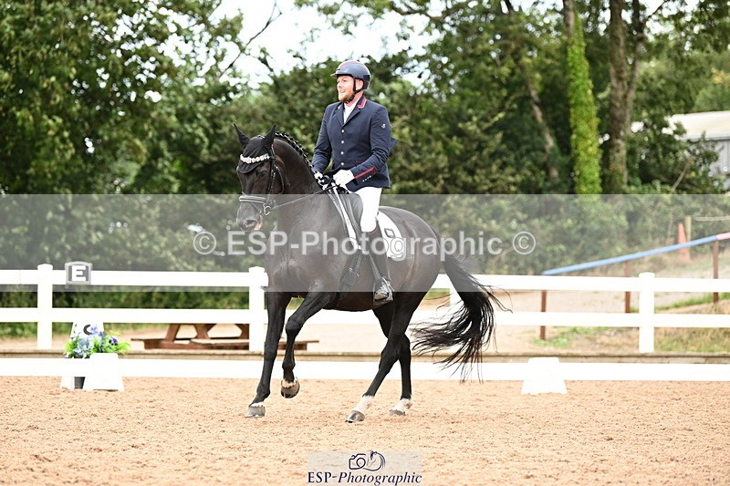 240815A-145933-02142 - 171-Martyn.Humphrey-Isabeau.May