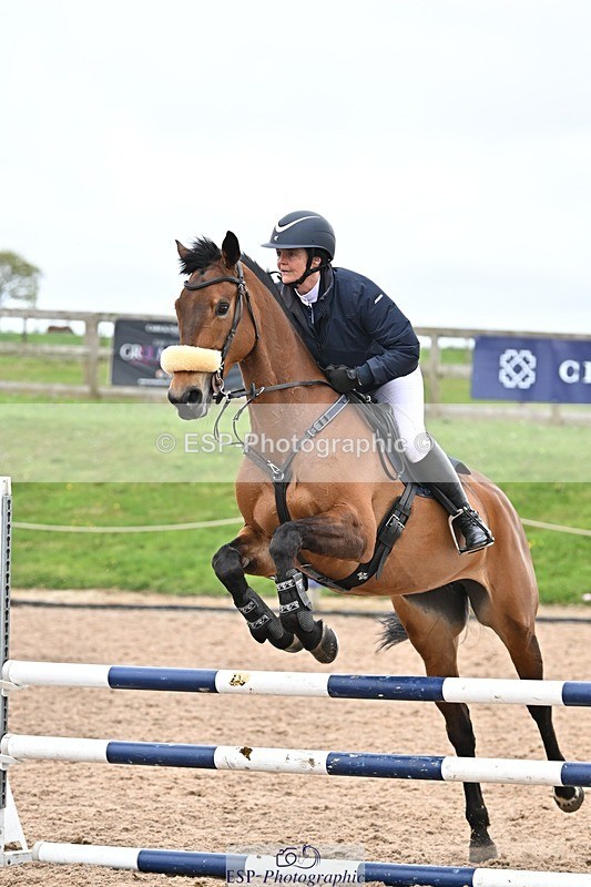 250414-111624-00415 - 90cm Round 1