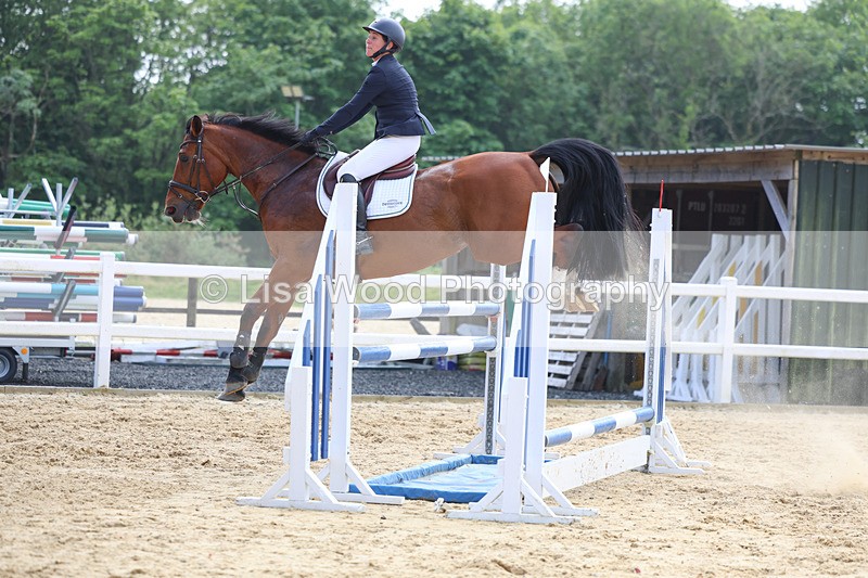 3E7A1090 - Class 13: Senior Newcomers/1.10m open