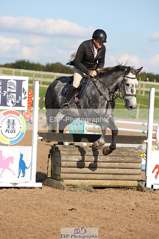 230915A-163031-03198 - Cls 6 Snr 1.05m Derby