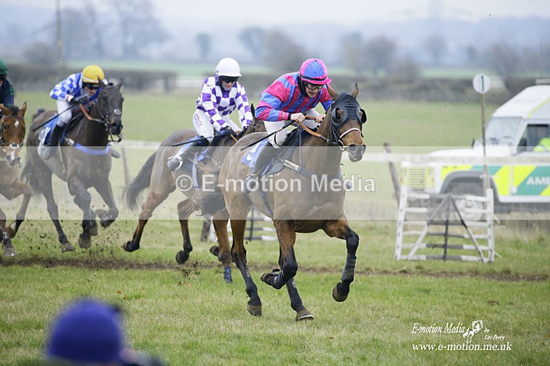 PtP 230122 465 - Cocklebarrow Races - Heythrop Hunt - 23/01/22