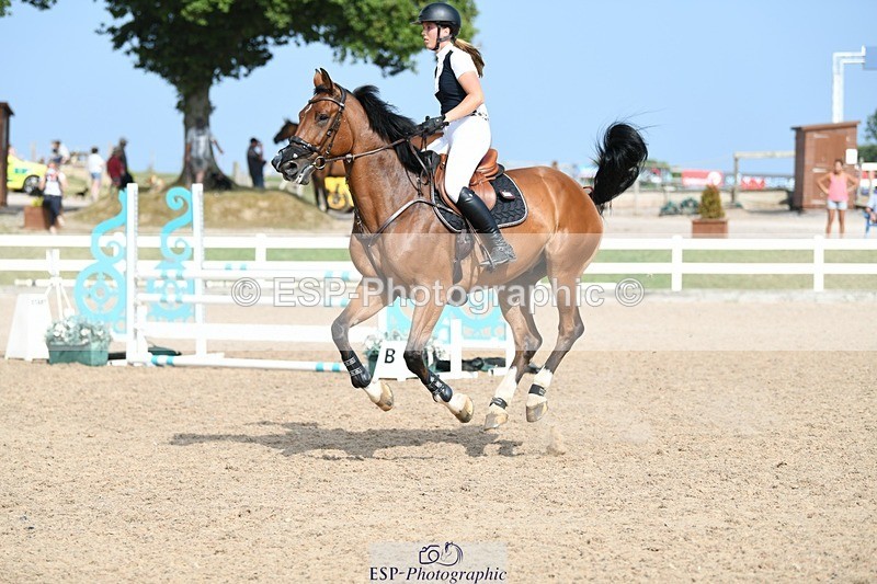 250725-165042-04024 - Cls 10 1.05m Amateur Quali