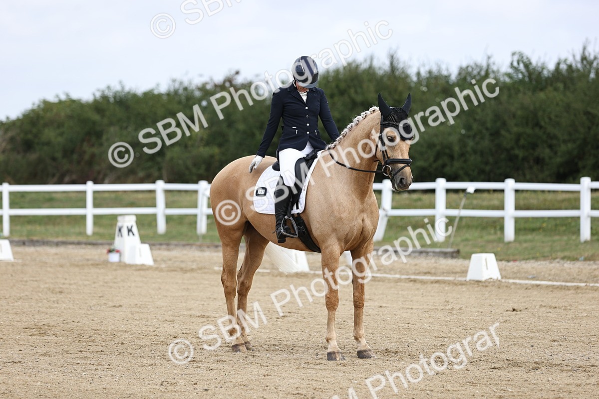 SBM_015409 - Class 14 - Novice 23 - 9.05-10.08