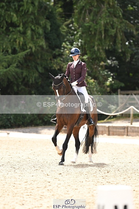 250808A-154546-01588 - 134-Lucy.AmyPretty.Karla