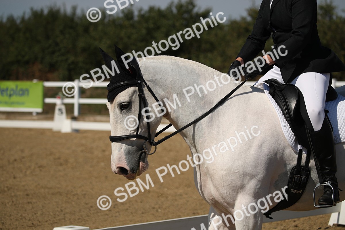 SBM_005831 - Class 11 - Novice 5 - 13.19-14.22