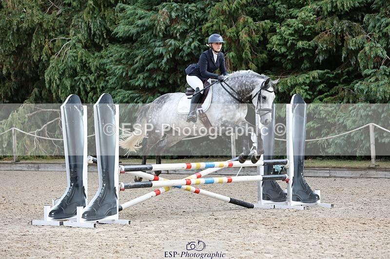 250829A-103626-01162 - Cls 7 British Novice and 90cm