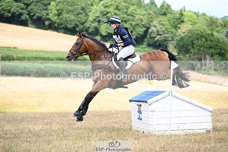 250803A-152309-16213 - P-714-Skye.Pleydell-Bouverie-SUPER.VISION