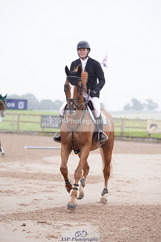 240720A-114450-14437 - Cls 3, 3 Star Small Tour 1.40m