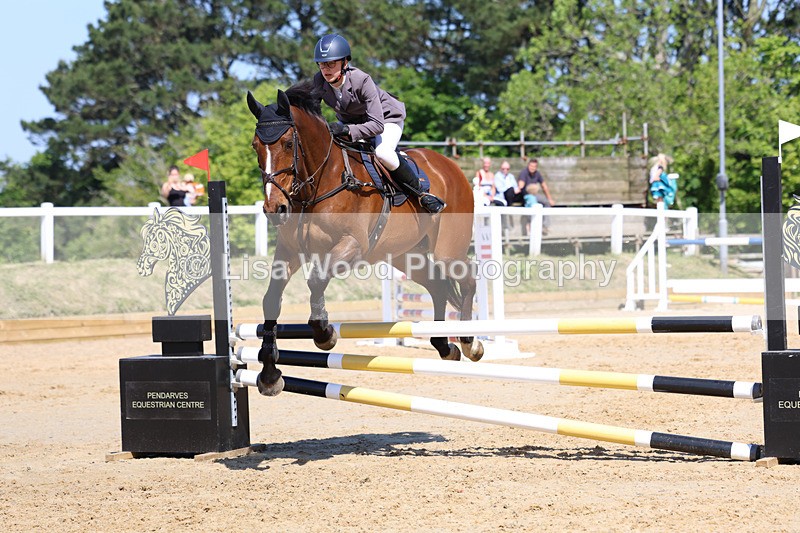 3E7A5682 - Class 4: Senior BN/90cm open