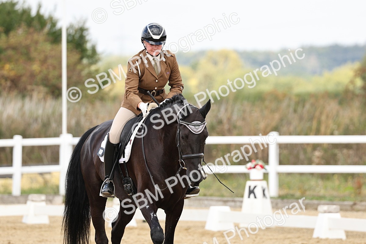 SBM_018287 - Class 16 - Novice 5 - 11.12-12.01