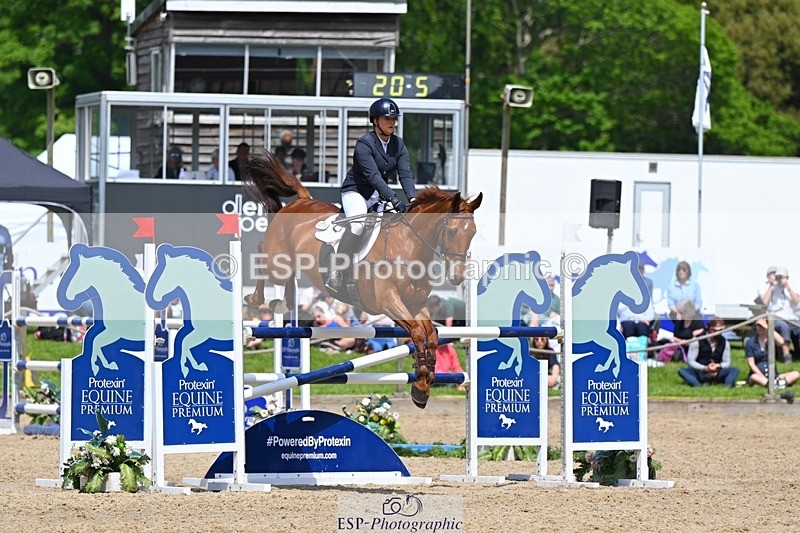240525-131905-15301 - 429-THE_FERRYMAN-Sophie_Callard