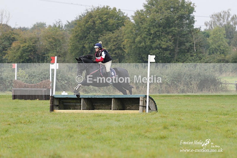  WWHT 171021 0945 - Open Novice (0.80m)  17/10/21