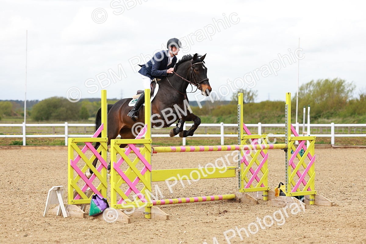 SBM_002461 - Class 10 - Senior Newcomers - 1.10m