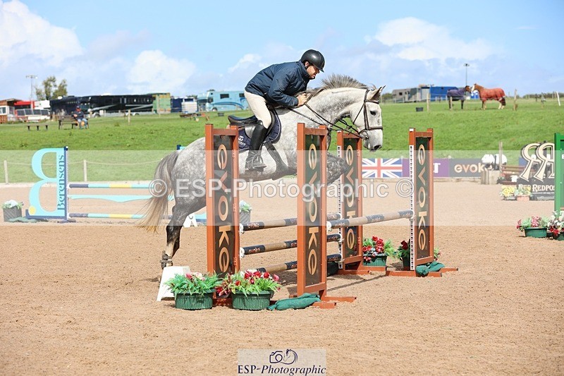 250911-141245-02348 - Cls 5 Chard Snr 90cm Speed Derby