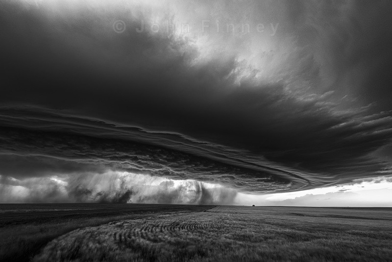 Weather Vacuum - Extraordinary Black-and-white Photographs