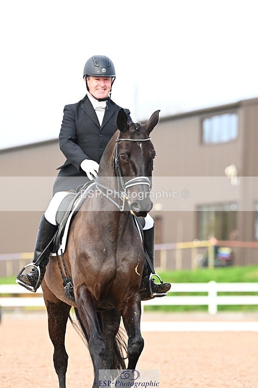 240218A-150431-08989 - 180-John.Fullick-Hermosa.bella