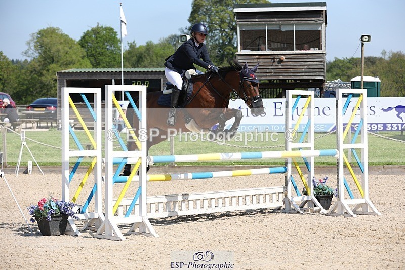 230513-103620-03913 - Cls 18 Snr 1.05m Open