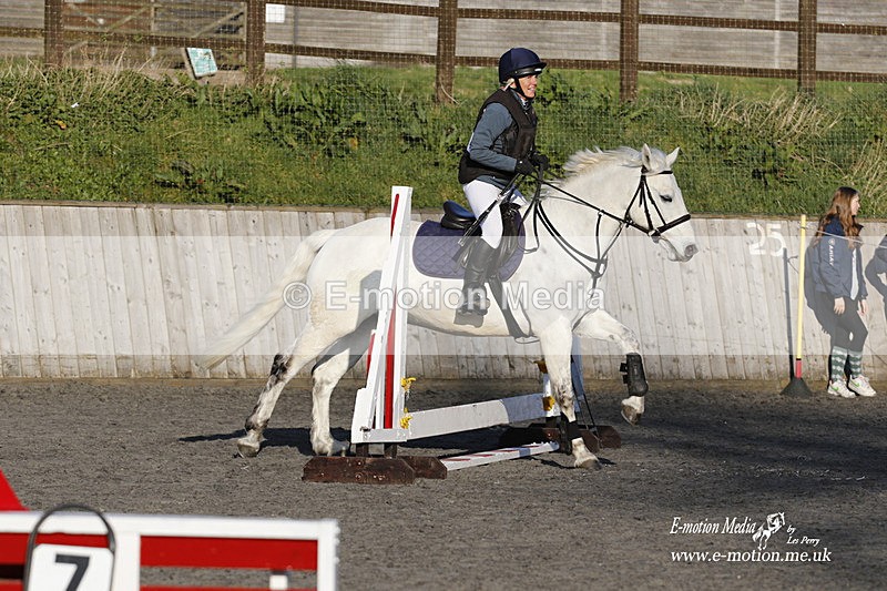 _EST0023 - Bourne Valley Riding Club Winter Showjumping 27/03/22