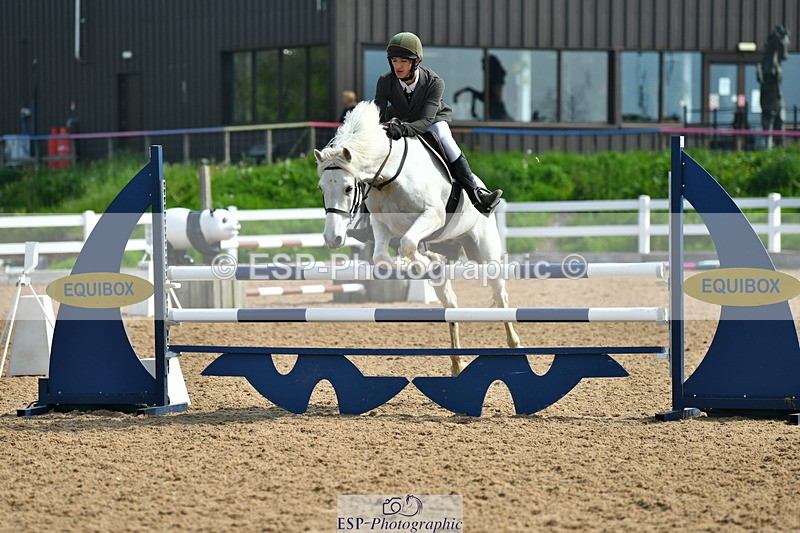 230514A-101318-02192 - Cls 22 Pony Discovery & 90cm Open