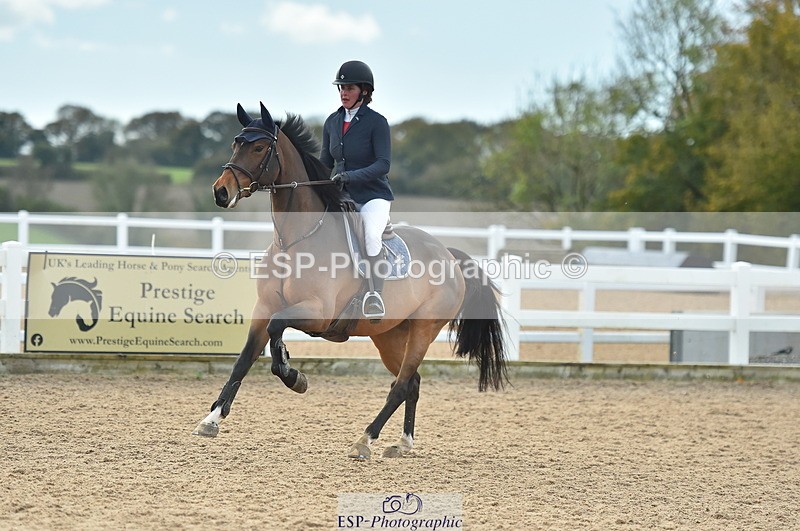 231111A-122340-01824 - Cls 12 Newcomers & 1.10m Open