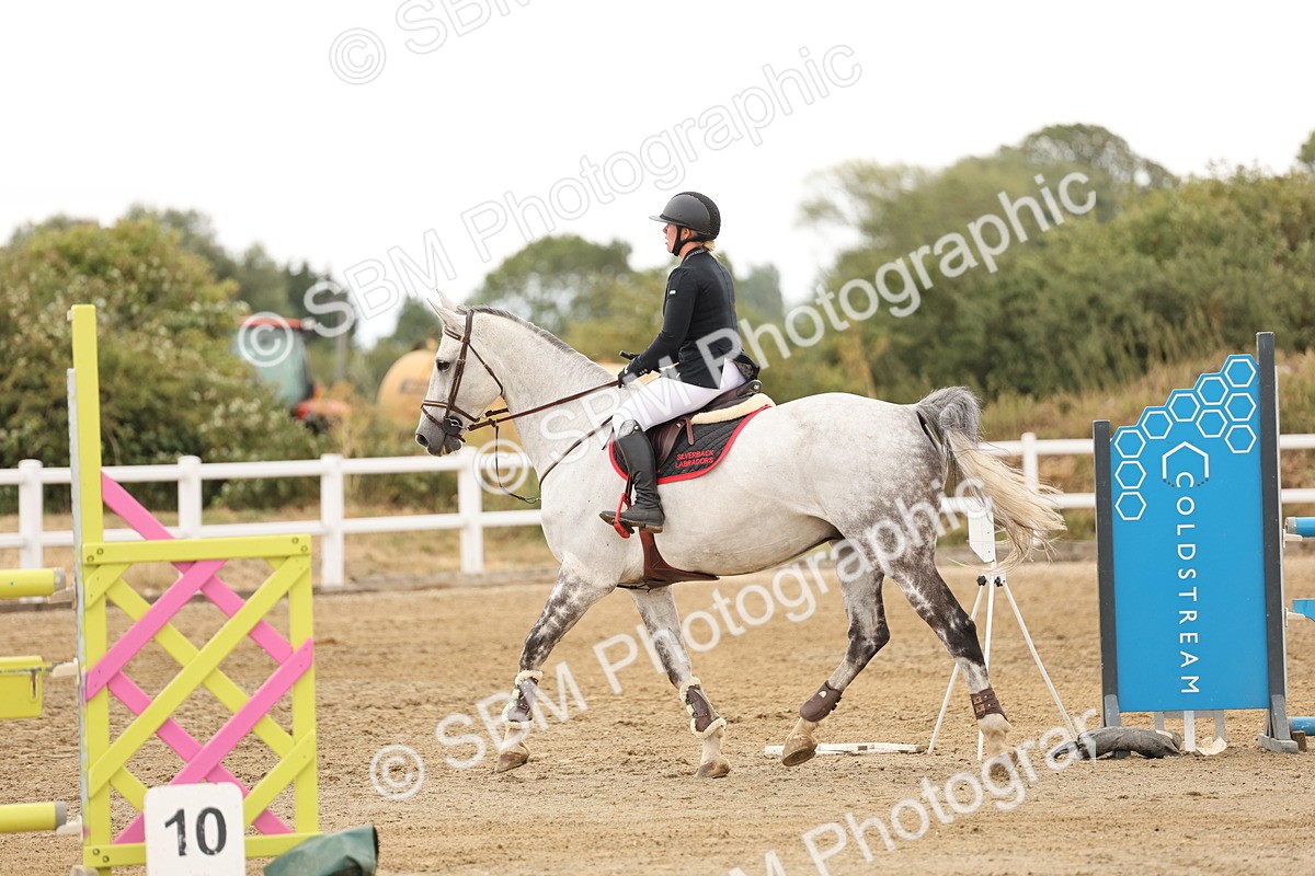 SBM_023904 - Class 6 - Senior Newcomers 1.10m