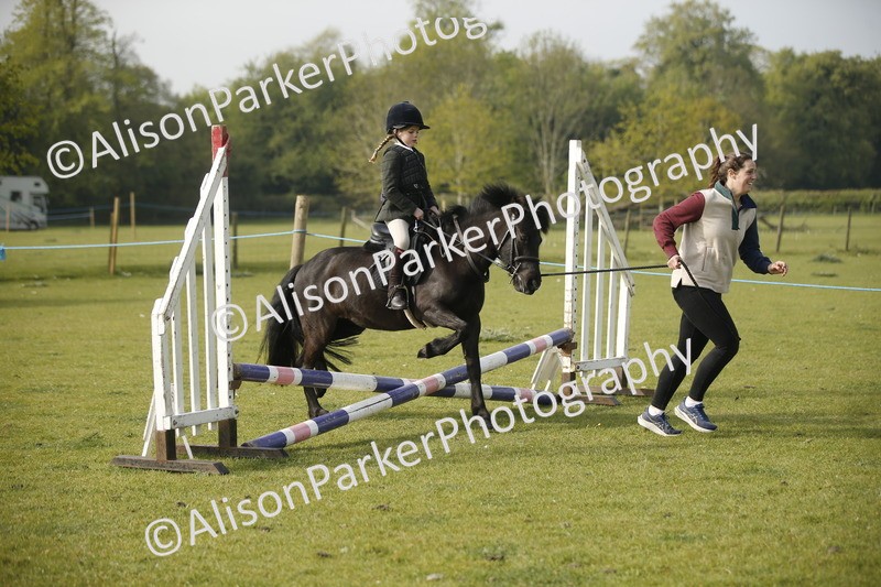 20260426-0985 - Class 1 - Mini Jumping - Lead rein or Assisted