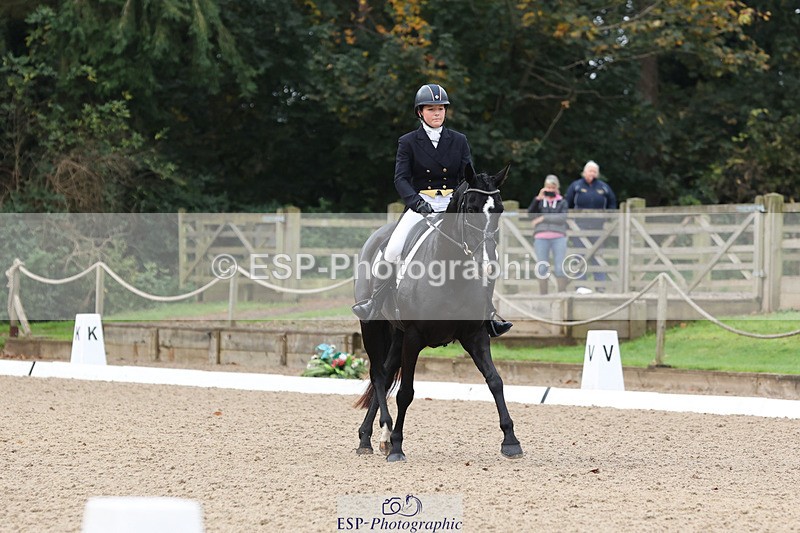 241024-093937-01125 - 128-Lottie.Turnell-TRICKLE