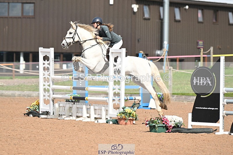 240912A-111956-00542 - Cls 2 Snr Newcomers