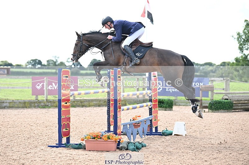 240913A-124002-04400 - Cls 15 Snr Foxhunter