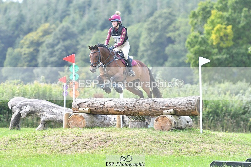 240803-145856-08095 - 173-Grace_Tucker-UPDOWN_DAI