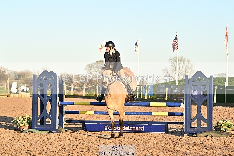 250401-185842-00856 - 90cm Classes