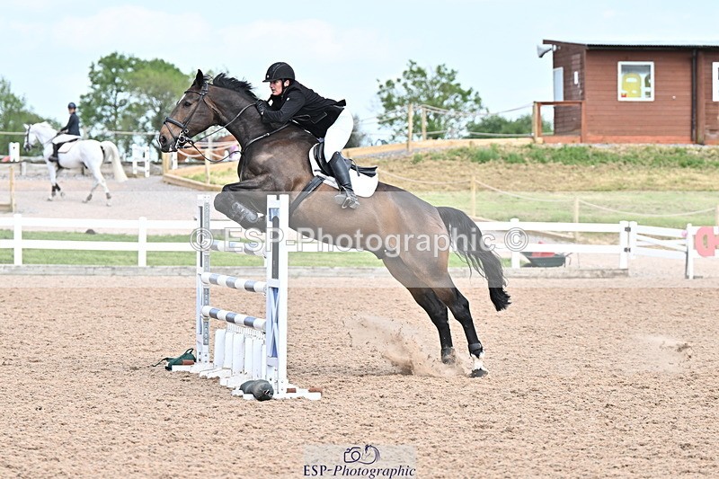 240605A-160321-01025 - Cls 5 Foxhunter and 1.20m Open