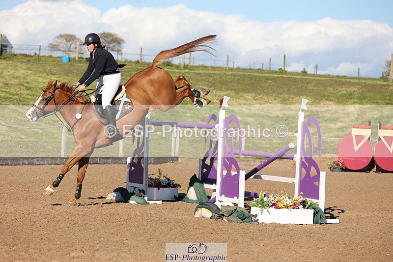 240419A-174528-09979 - Cls 10, 2 Star Big Tour 145cm  Break to End