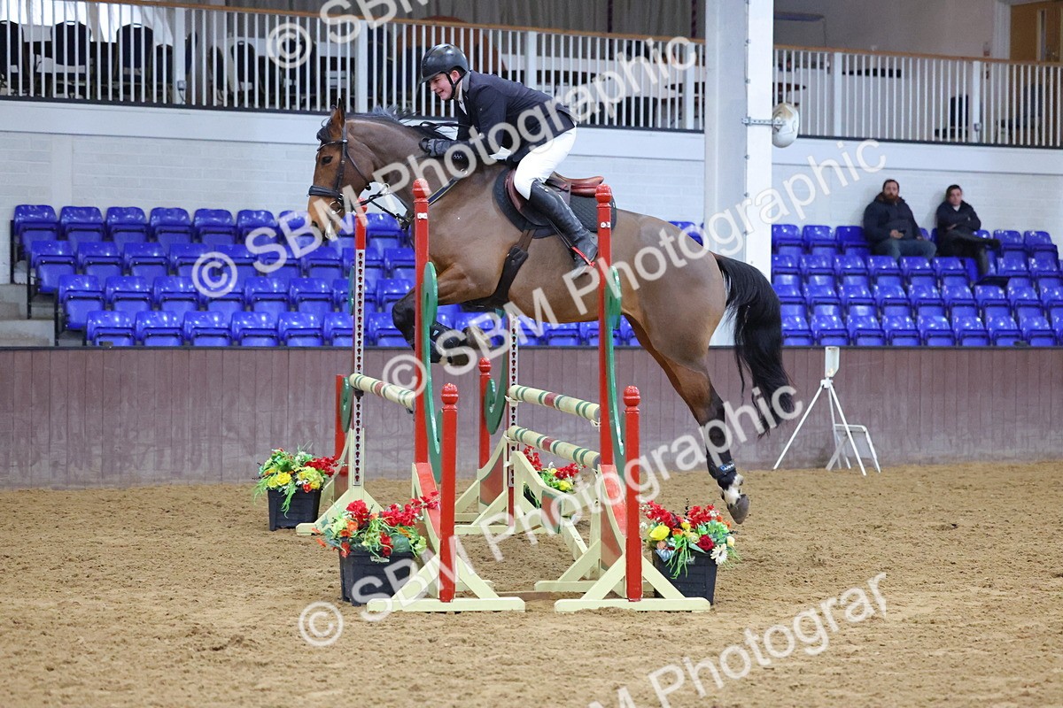 1I0A4906 - Class 9 - Senior Newcomers/ 1.10m Open