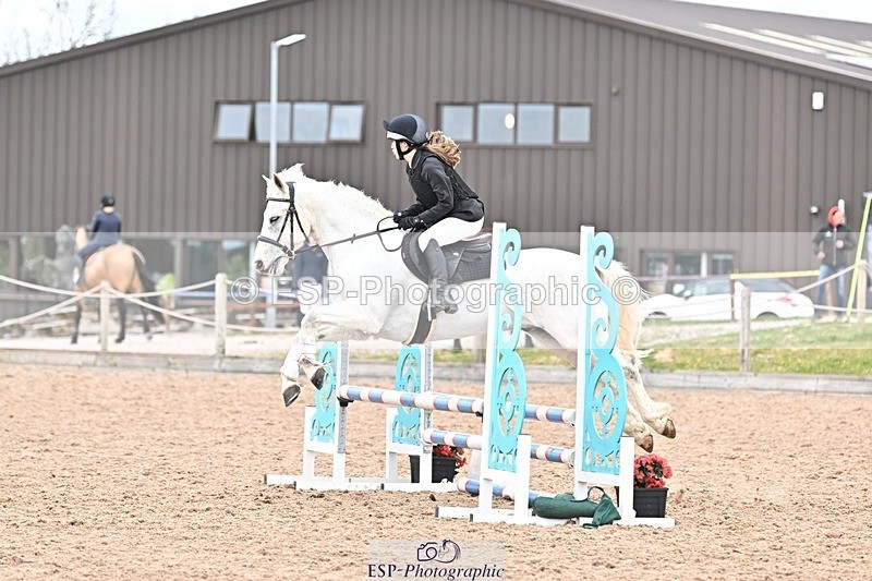 250414-105502-00302 - 80cm Round 1